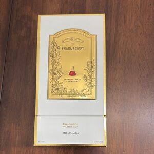 Gold and White Skincare Mask